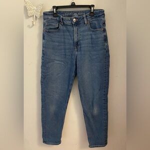 American Eagle Denim Mom Jeans